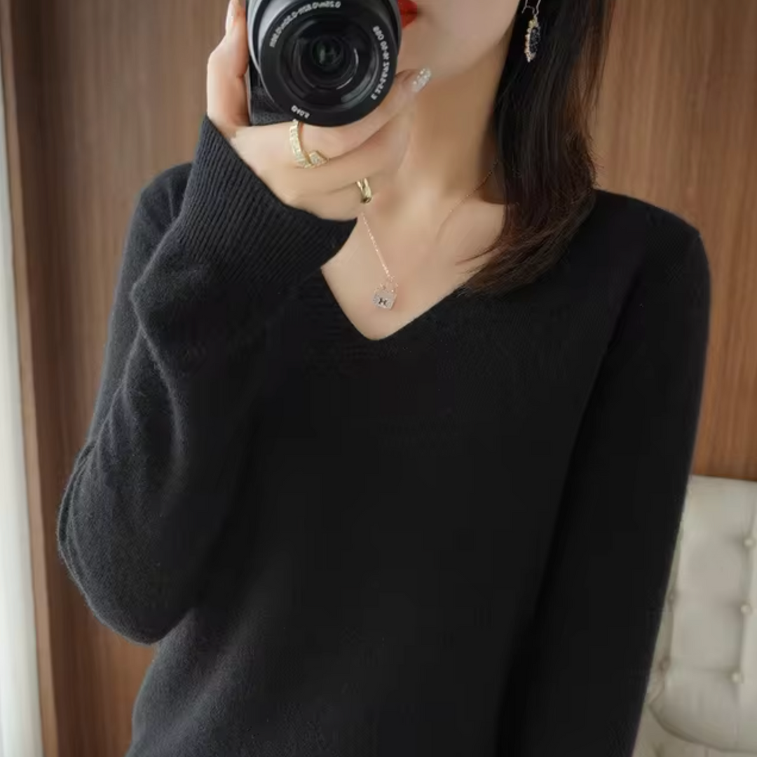 Carys | Cashmere V-Neck Jumper
