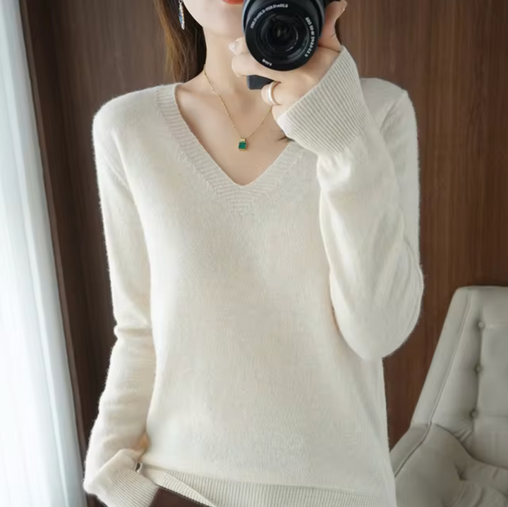 Carys | Cashmere V-Neck Jumper