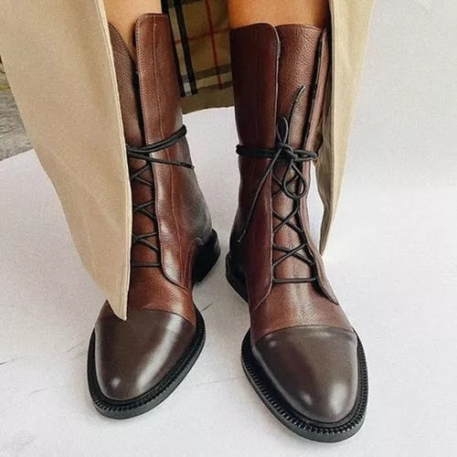 Katie | Classic Boots with Clean, Understated Lines