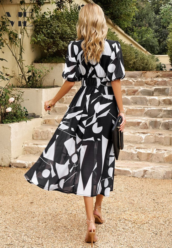 Louise | Floral Summer Dress in Breathable Fabric