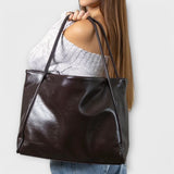 Handbag | Timeless Style, Spacious Elegance