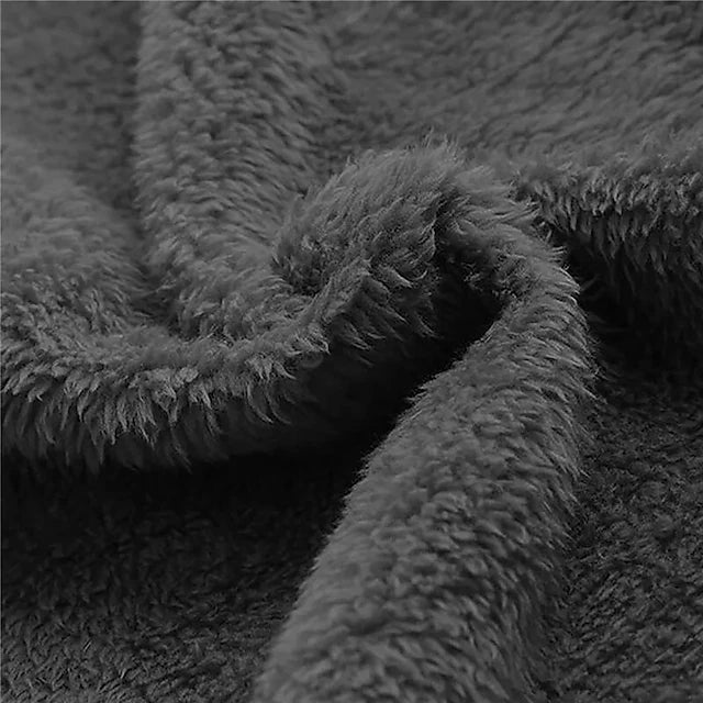 Men's padded winter coat, close-up of the padded lining